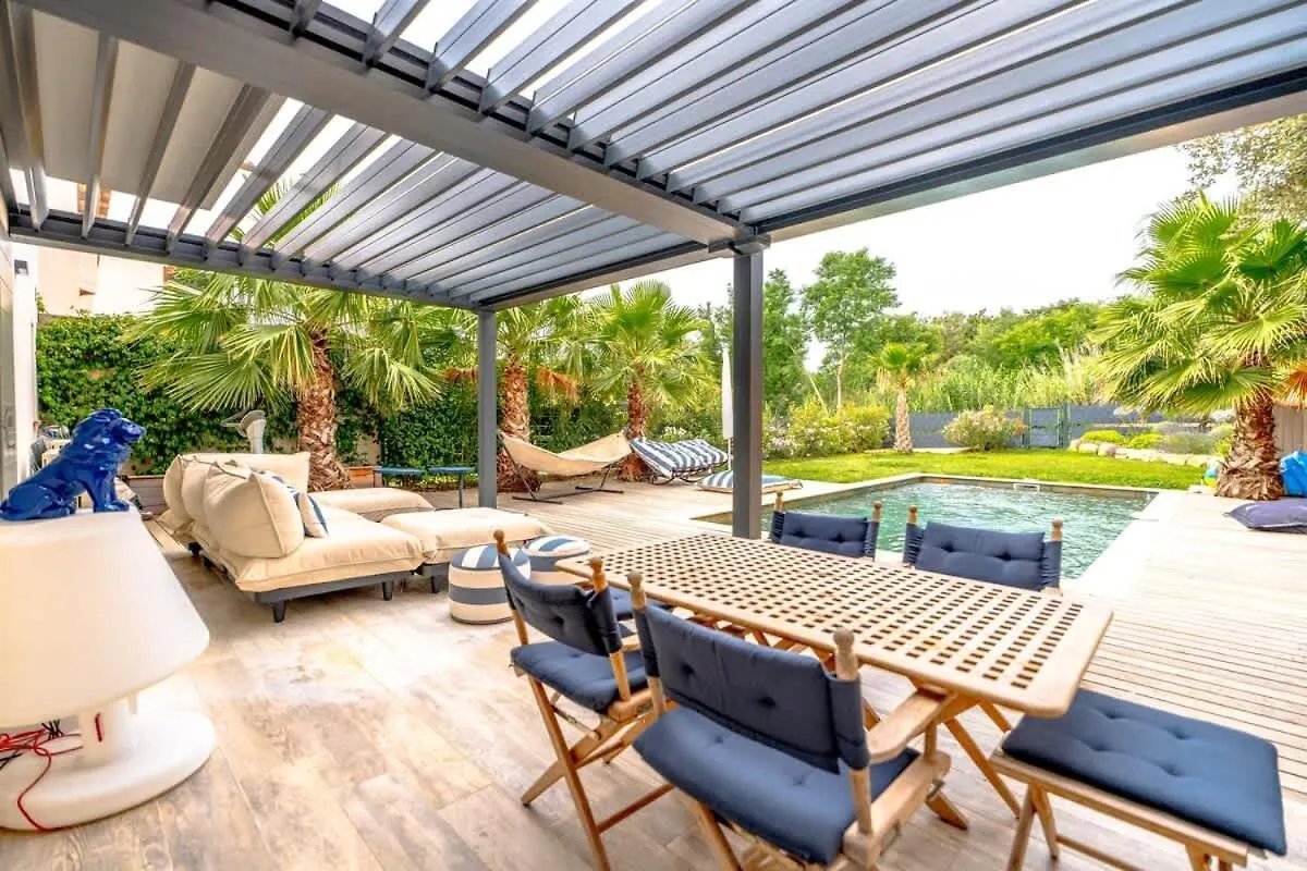 Modern Villa In Grimaud With Swimming-Pool